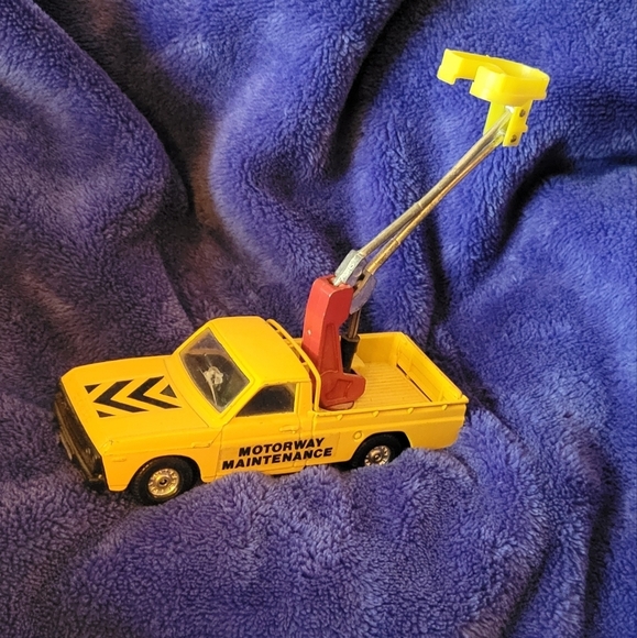 CORGI Made in Great Britain metal die cast cars dinky toys vintage 1970s - Picture 4 of 9